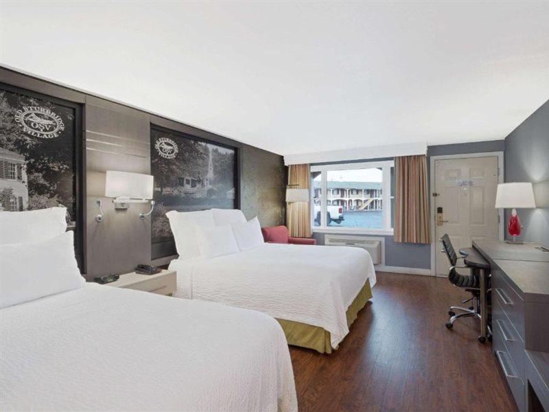 Super 8 By Wyndham Sturbridge Hotel Ngoại thất bức ảnh
