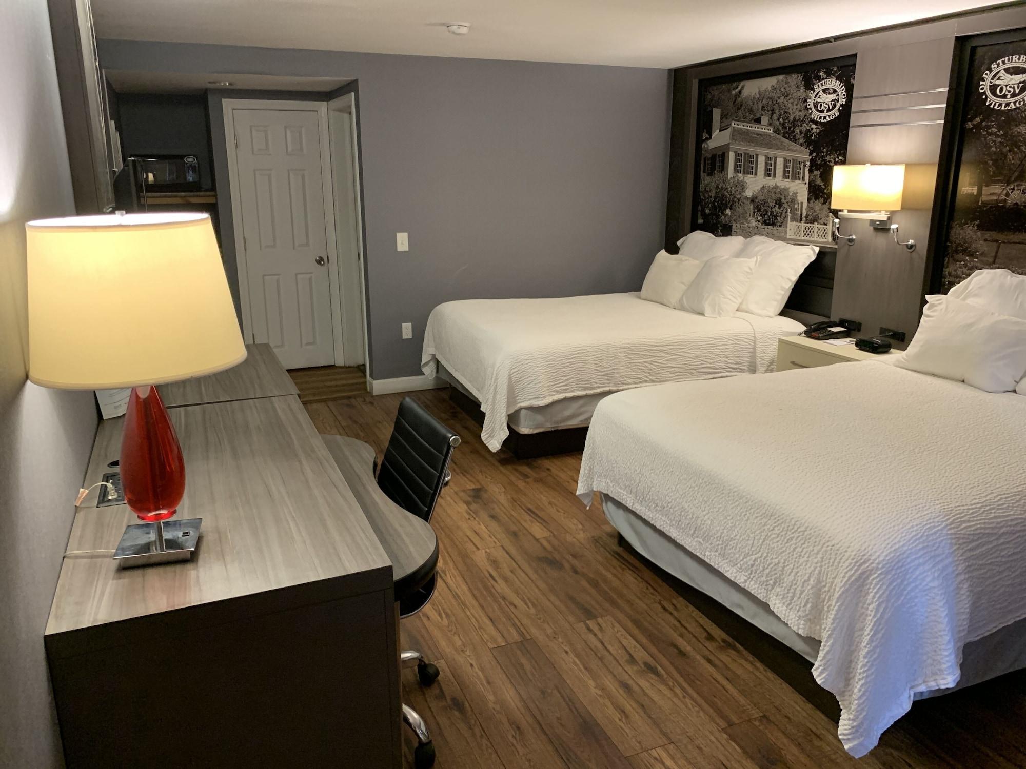 Super 8 By Wyndham Sturbridge Hotel Ngoại thất bức ảnh