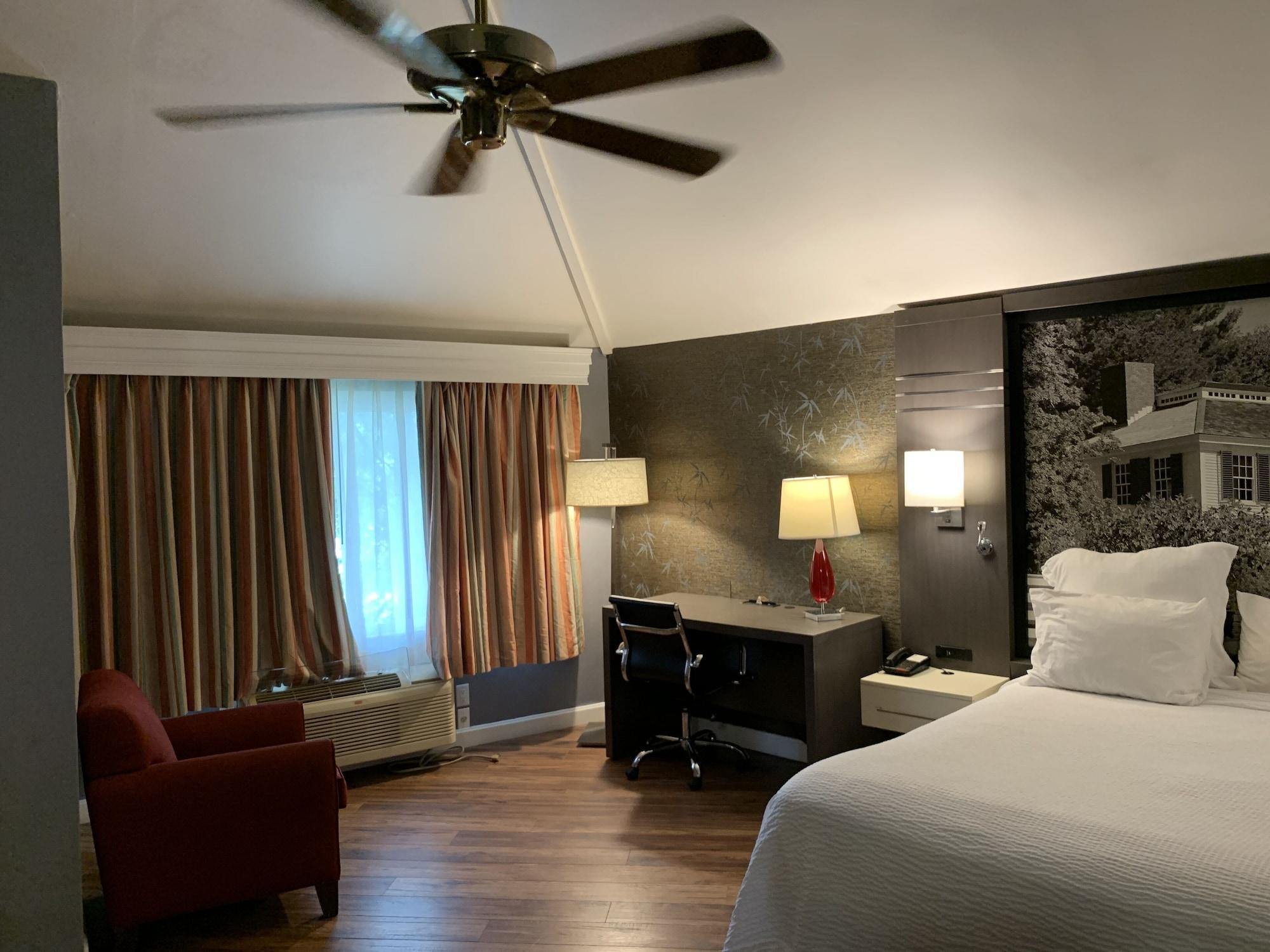 Super 8 By Wyndham Sturbridge Hotel Ngoại thất bức ảnh