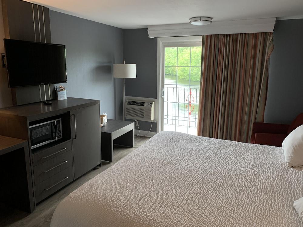 Super 8 By Wyndham Sturbridge Hotel Ngoại thất bức ảnh