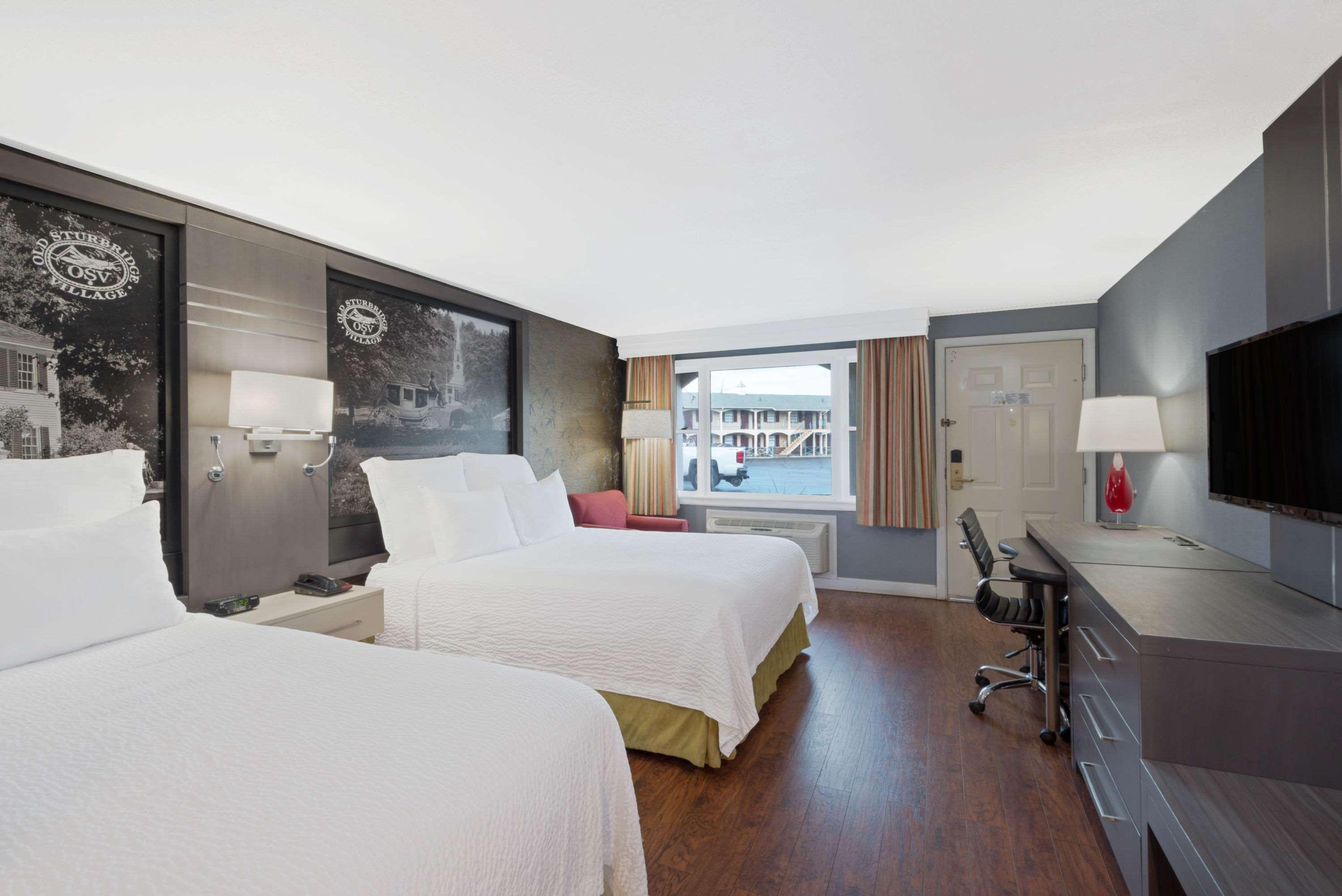 Super 8 By Wyndham Sturbridge Hotel Ngoại thất bức ảnh