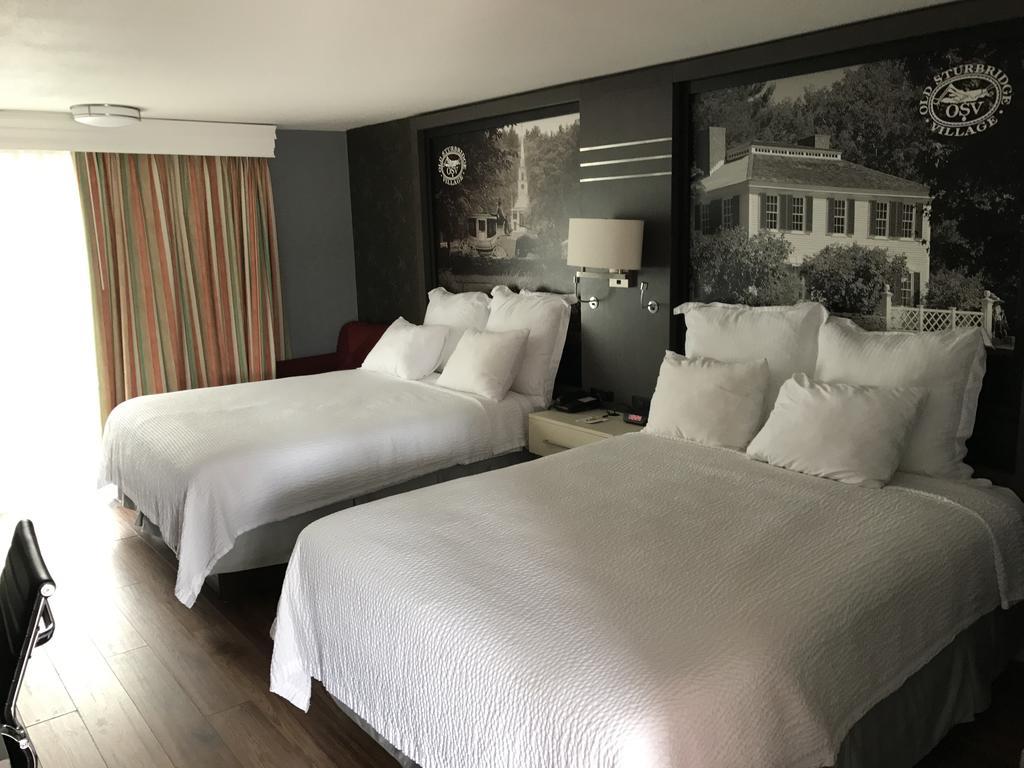 Super 8 By Wyndham Sturbridge Hotel Ngoại thất bức ảnh