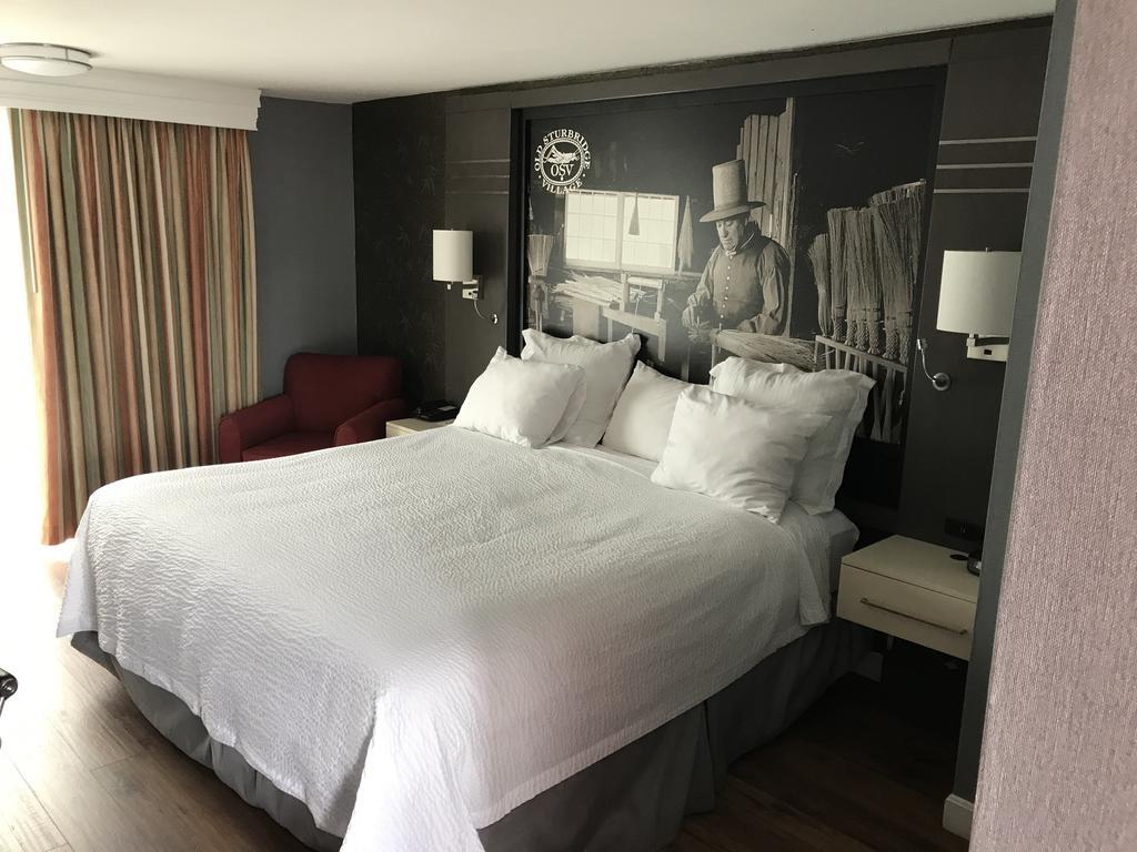 Super 8 By Wyndham Sturbridge Hotel Ngoại thất bức ảnh